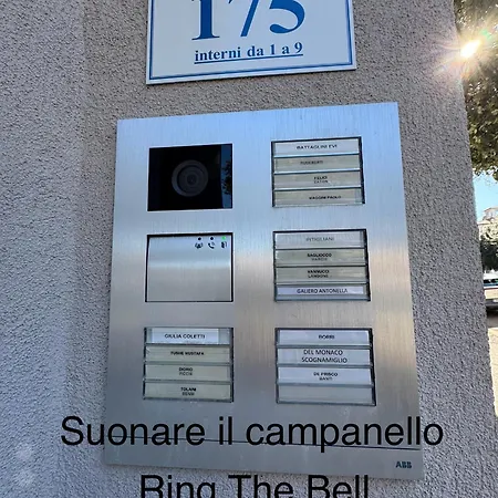Casa *