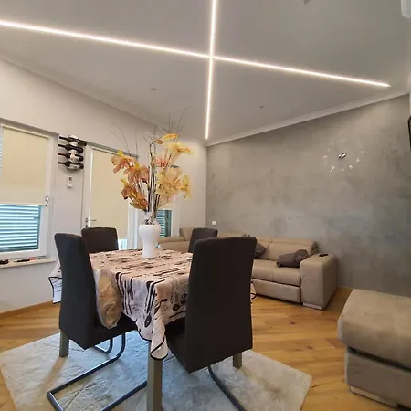 Casa Apartment *