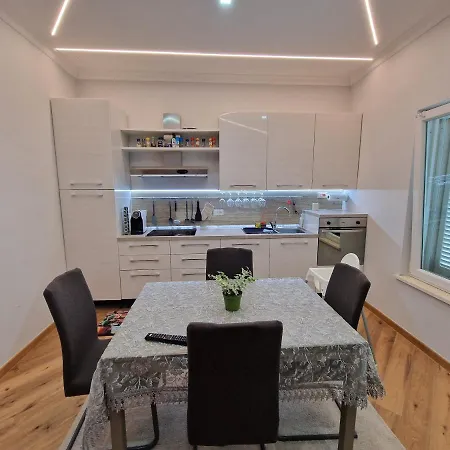 Casa Marina Di Pisa
