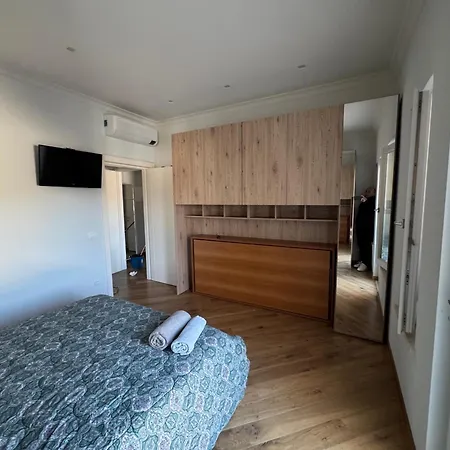 Casa *